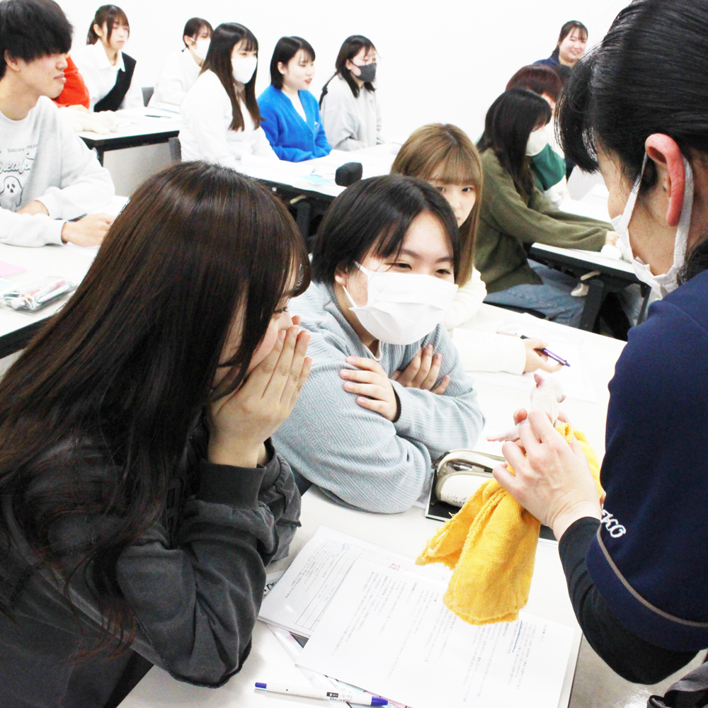 新入生、入学式の翌日に子犬が産まれました！